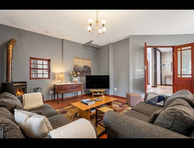 5 BEDROOM HOUSE FOR SALE IN EMMARENTIA